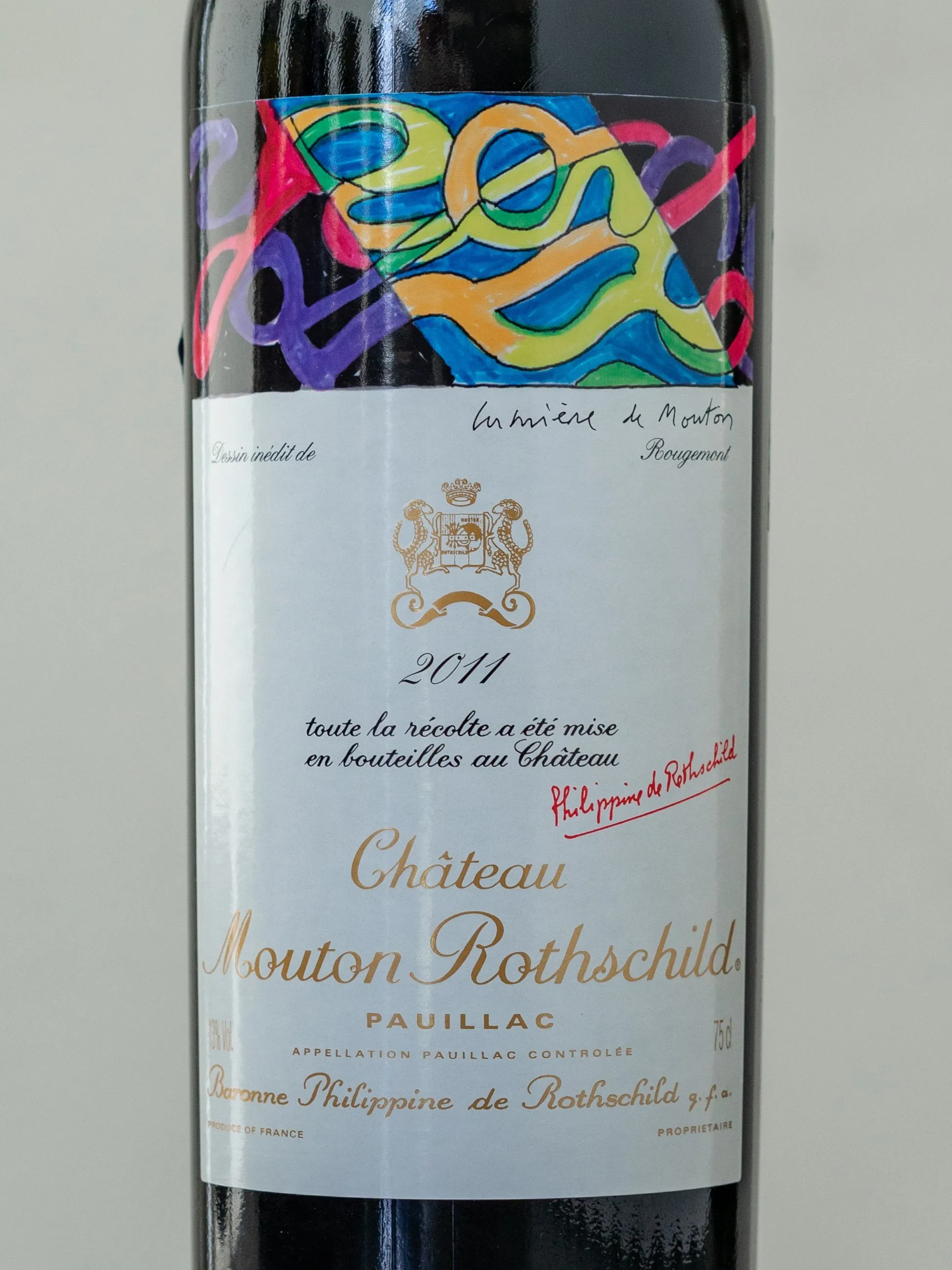 Вино Chateau Mouton Rothschild Pauillac Premier Grand Cru Classe 2011 / Шато Мутон Ротшильд Премье Гран Крю 2011